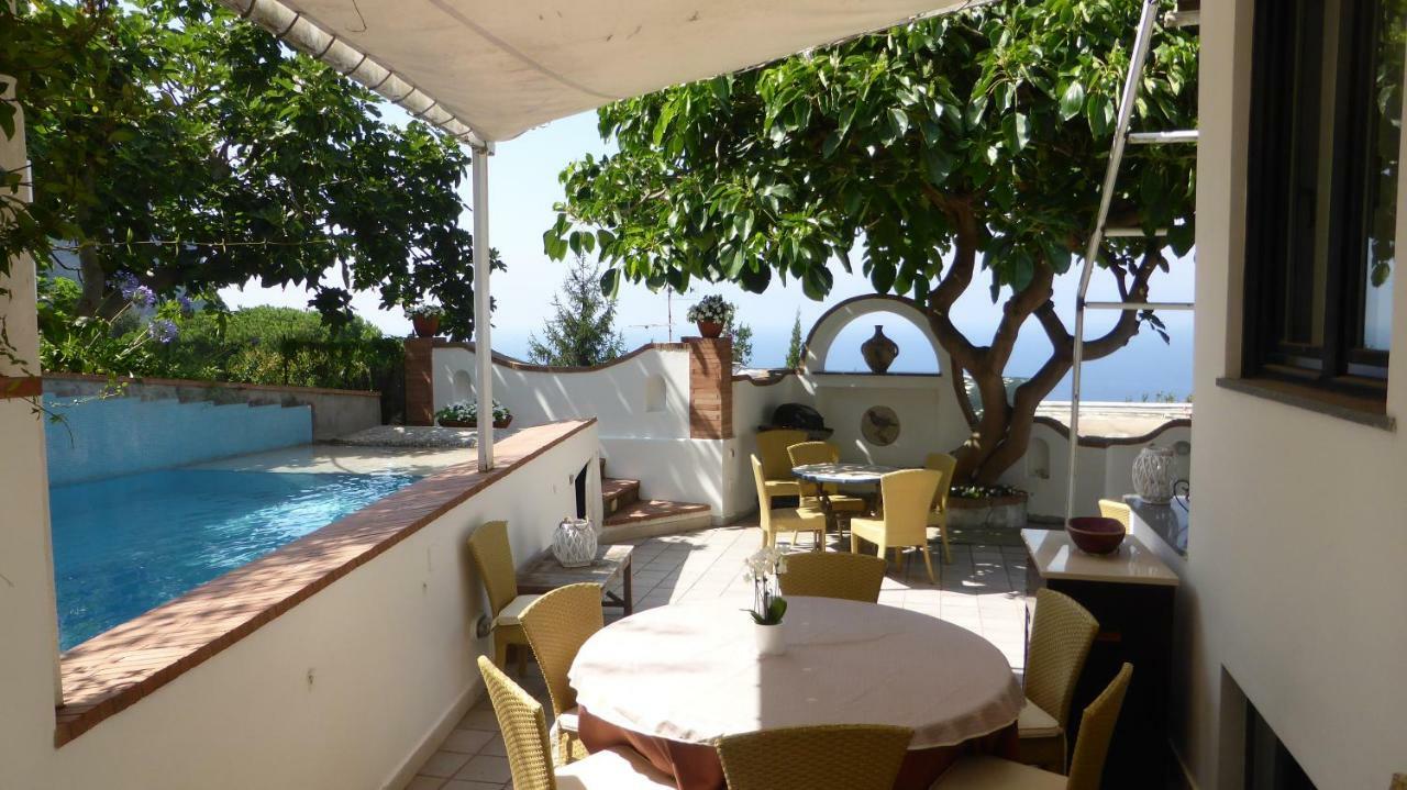 Residenza L'Isola Capri Bed & Breakfast Bagian luar foto