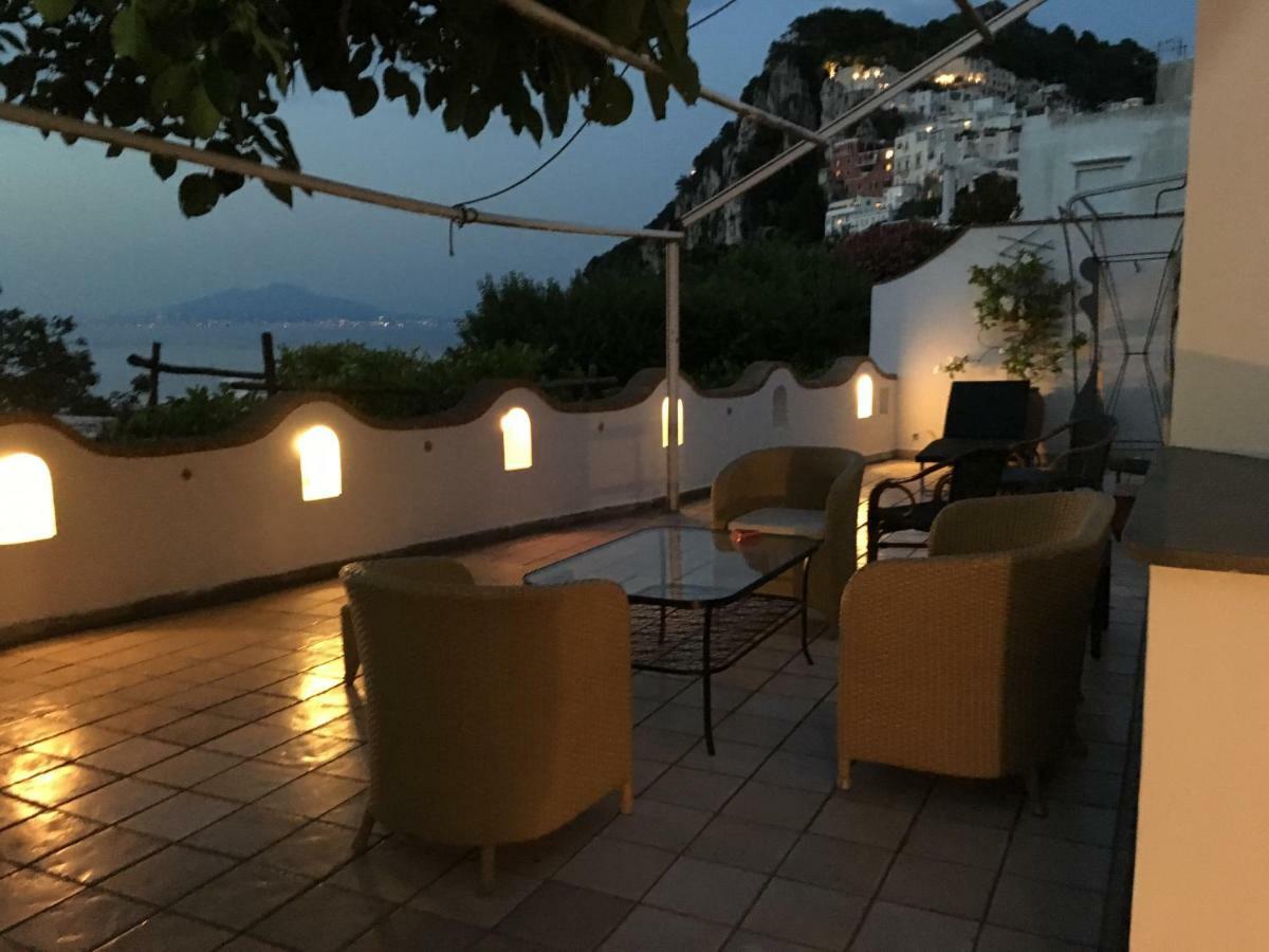 Residenza L'Isola Capri Bed & Breakfast Bagian luar foto